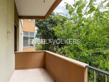 Apartamento T3 à venda no Alto dos Moinhos