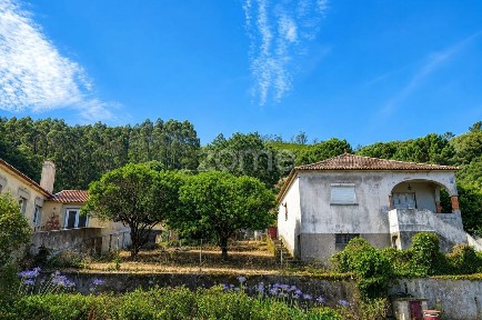 Moradia independente à venda em Casal Monte Leite