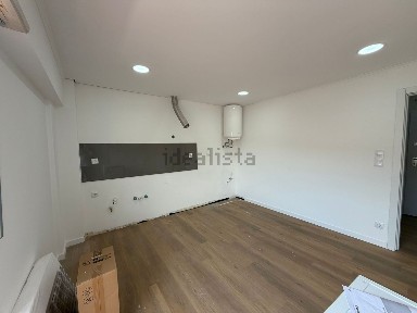 Apartamento T3 à venda na Rua Nossa Senhora Lapa