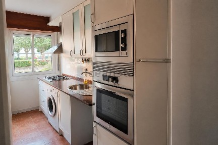 Apartamento T3 à venda na Rua Maria Veleda, 2
