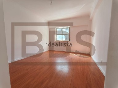 Apartamento T3 à venda na Mercês