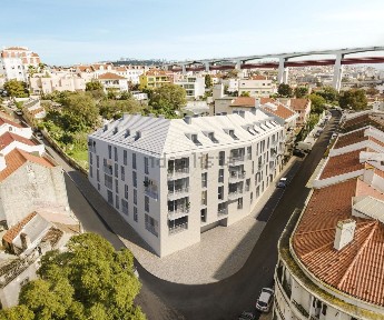 Apartamento T3 à venda no Alto de Santo Amaro