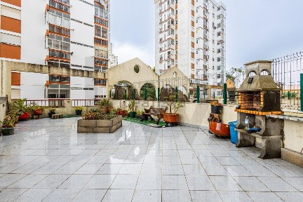 Apartamento T2 à venda na Rua Ruy Belo s/n