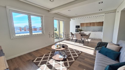 Apartamento T3 à venda na Rua dos Soeiros