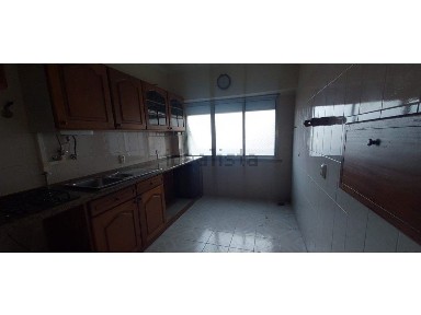 Apartamento T2 à venda na Praceta Infante Dom Fernando