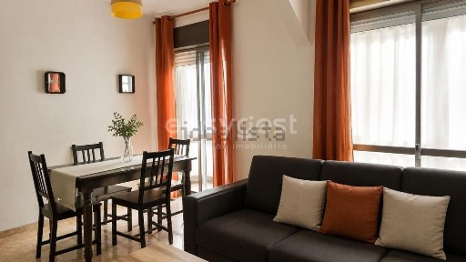 Apartamento T2 à venda na Centro de Queluz