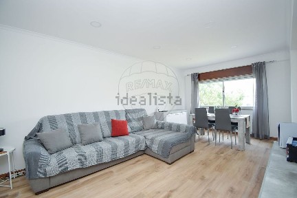 Apartamento T2 à venda na Praceta Gervásio Lobato