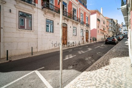 Apartamento T1 à venda na Rua Cecílio de Sousa