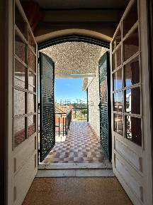 Moradia geminada à venda na Rua da Amadora