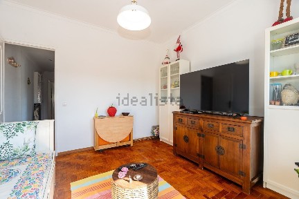 Apartamento T2 à venda na Rua António Sérgio, 7