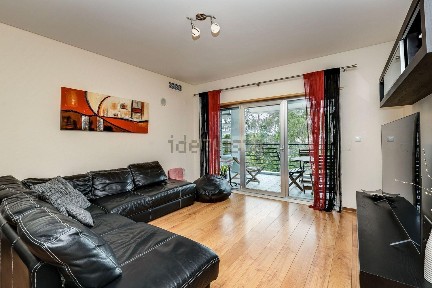 Apartamento T3 à venda na Estrada da Rocha, 44 b