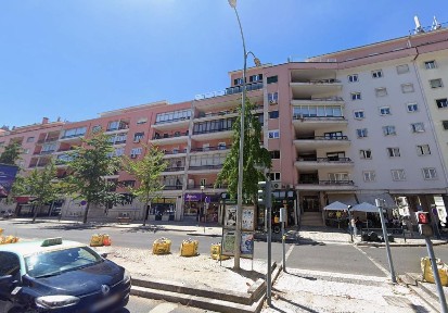 Apartamento T5 à venda na Avenida João XXI, 7
