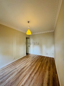 Apartamento T3 à venda na Rua Eça de Queiroz