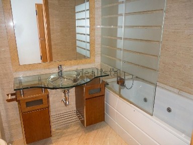 Apartamento T1 à venda na Avenida Yasser Arafat