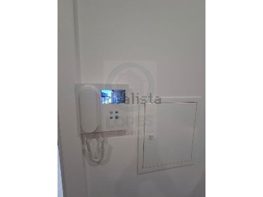 Apartamento T2 à venda na Rua Professor Doutor Egas Moniz
