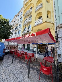Restaurante, negócio de restauração para trespasse na Avenida da República, 97