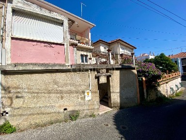 Apartamento T2 à venda na Travessa Almirante Gago Coutinho, 6