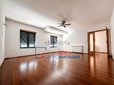 Apartamento T2 à venda na Seara - Freixieiro