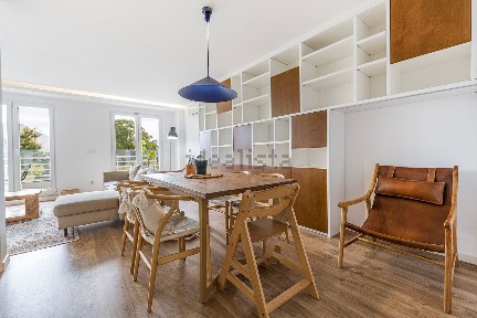 Arrendamento de duplex na Avenida General Roçadas