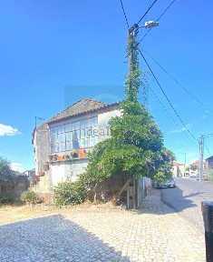 Moradia geminada à venda em Castelo Branco