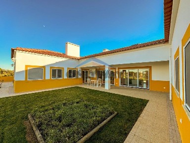 Quinta à venda em Nossa Senhora de Machede