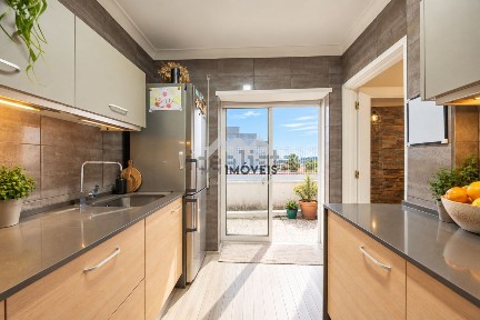Apartamento T2 à venda na Rua Dom Afonso Henriques