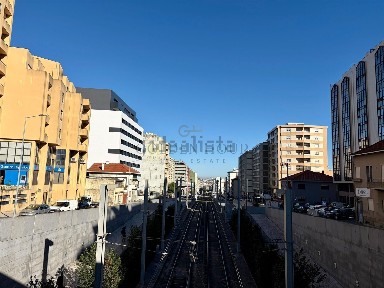 Mafamude, Liceu - Paço do Rei, Rua de Raimundo de Carvalho