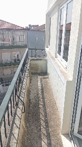Arrendamento de apartamento T2 na Rua Elias Garcia, 2 C