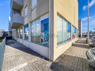 Espaço comercial à venda em Tamel (São Veríssimo)