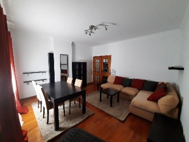 Arrendamento de apartamento T1 na Rua Jorge Barradas, 35