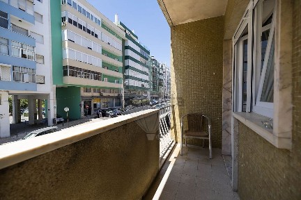 Arrendamento de apartamento T2 na Rua do Vale Formoso de Cima
