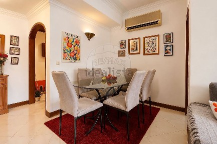 Apartamento T2 à venda na Praceta João Azevedo