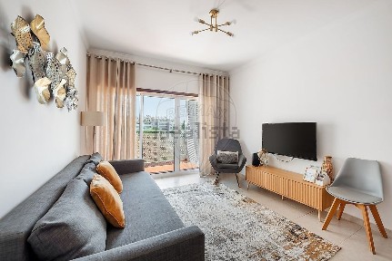 Apartamento T1 à venda na Rua Drummond de Andrade