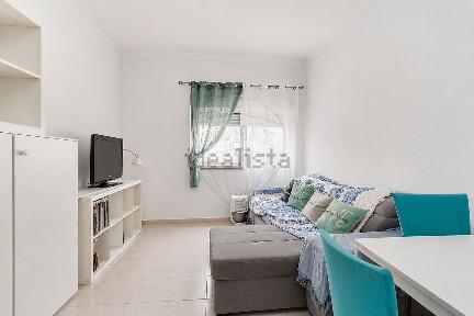 Apartamento T2 à venda na Centro de Queluz