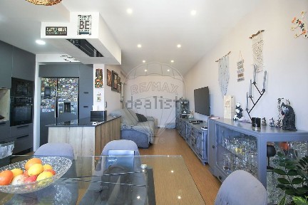 Apartamento T3 à venda na Praceta Filinto Elísio
