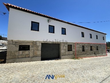 Andar de moradia à venda em Abraveses