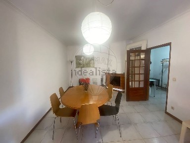 Arrendamento de apartamento T1 na Praça do Bocage