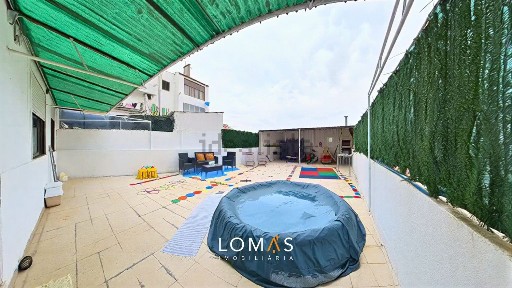 Apartamento T2 à venda na Rua das Beiras