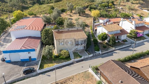 Moradia independente à venda em Eiras e São Paulo de Frades