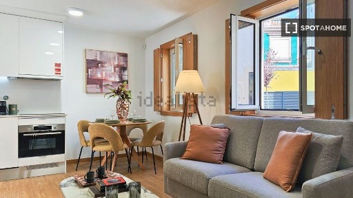 Arrendamento de apartamento T2 na Rua de Aníbal Cunha