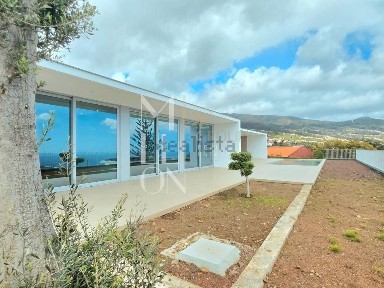 Casa ou moradia à venda em Estreito da Calheta