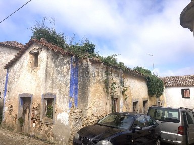 Moradia independente à venda na Sobral da Lagoa