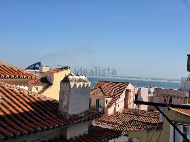 Apartamento T1 à venda na Rua da Adiça