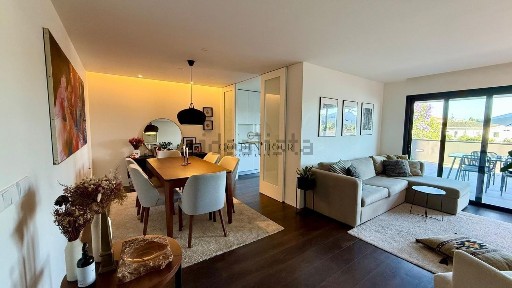 Apartamento T1 à venda na Rua Rio Almeida, 100