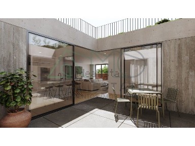 Apartamento T3 à venda na Rua de São Dinis