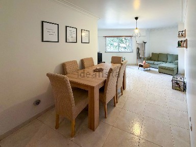 Arrendamento de apartamento T1 na Rua Raúl Brandão