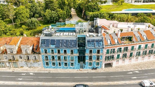 Apartamento T2 à venda na Rua Costa Pinto