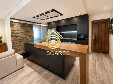 Apartamento T2 à venda na Rua João Domingos Bontempo