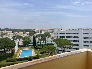 T1 em Vilamoura com piscina