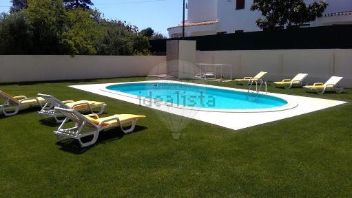 Arrendamento de apartamento T1 na Rua Jaime Palhinha